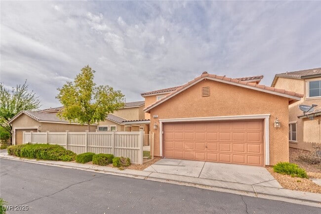 3225 Jevonda Ave in Henderson, NV - Building Photo - Building Photo