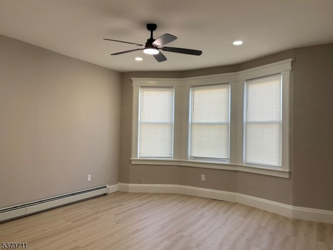 property at 322 N 10th St