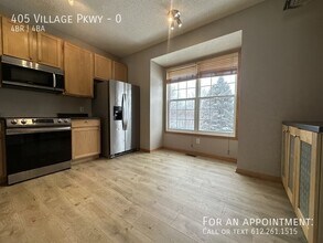 405 Village Pkwy in Circle Pines, MN - Building Photo - Building Photo