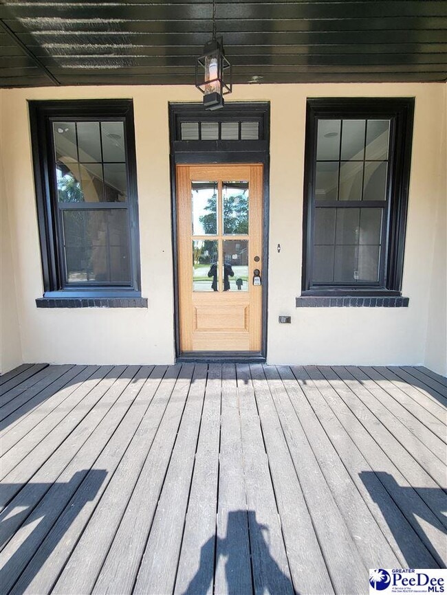 102 Warley St in Florence, SC - Building Photo - Building Photo