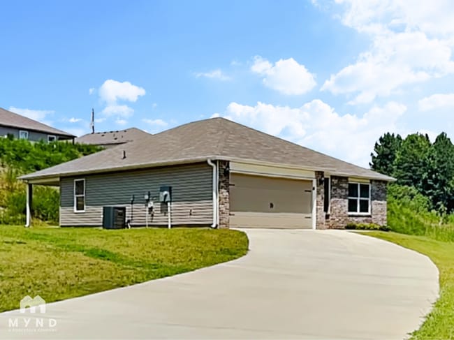 property at 155 Hunters Cv