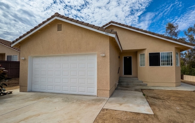 585 Hildale Cir