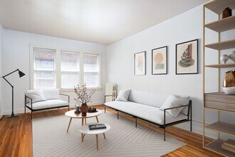 3500 Dupont Apartments in Minneapolis, MN - Building Photo - Building Photo