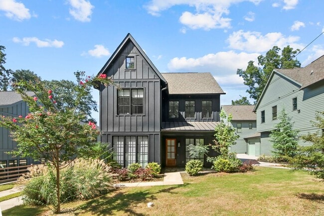 property at 1241 Bridges Ave SW