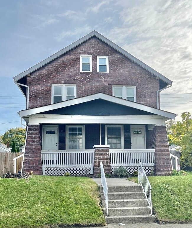 property at 918 Carpenter St