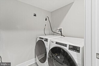 2114 N 8th St in Philadelphia, PA - Building Photo - Building Photo