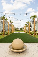 Palm Grove Luxury Apartments in Ellenton, FL - Foto de edificio - Building Photo