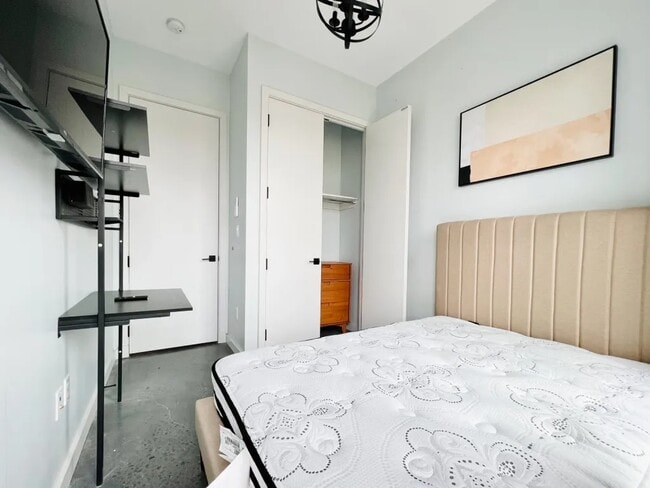 Furnished room/NOT APARTMENT in Brooklyn, NY - Foto de edificio - Building Photo