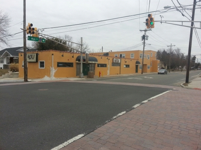 1-5 E Main St in Wrightstown, NJ - Foto de edificio - Building Photo