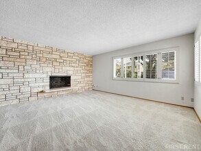 5250 Vickie Dr in San Diego, CA - Building Photo - Building Photo