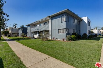 1101 S Bronson Ave in Los Angeles, CA - Building Photo - Building Photo