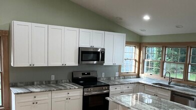 97 Lords Ln in Deep River, CT - Building Photo - Building Photo