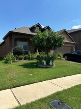 4749 Kendrick Peak Way in Fort Worth, TX - Building Photo - Building Photo