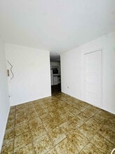 1810 SW 24th Ter in Miami, FL - Building Photo - Building Photo