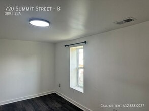 720 Summit St in Carnegie, PA - Building Photo - Building Photo