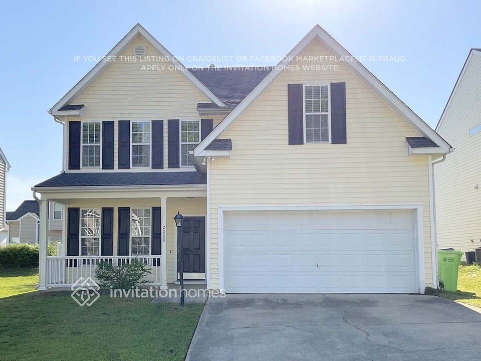 2009 Red Quartz Dr in Raleigh, NC - Building Photo