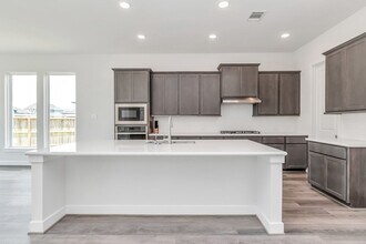 21118 Chelton Bch Dr in Cypress, TX - Foto de edificio - Building Photo