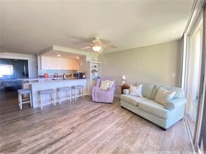 87-561-561 Farrington Hwy in Waianae, HI - Building Photo - Building Photo