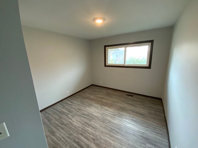 1001 E Seminary St in Danville, IL - Building Photo - Building Photo