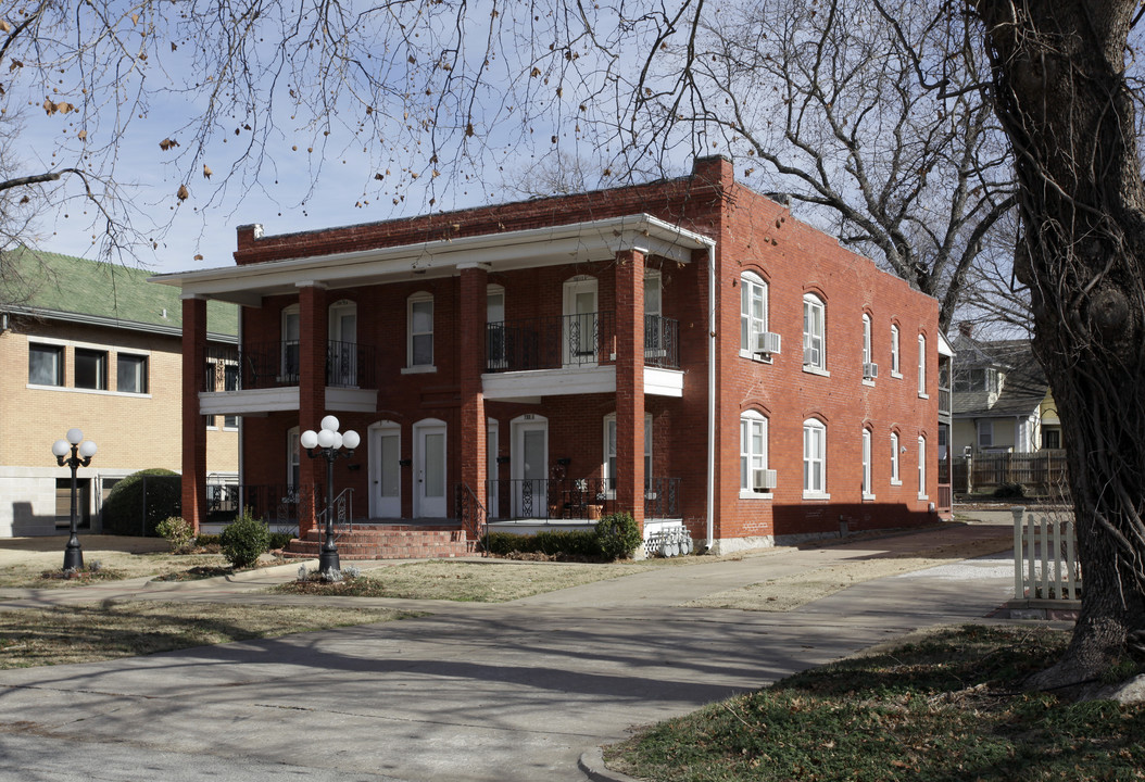 Carver Chateaux in Bartlesville, OK - Foto de edificio