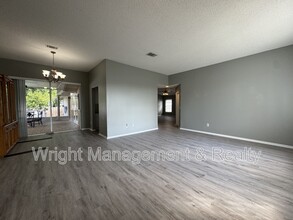 12034 Stone Crossing Cir in Tampa, FL - Building Photo - Building Photo