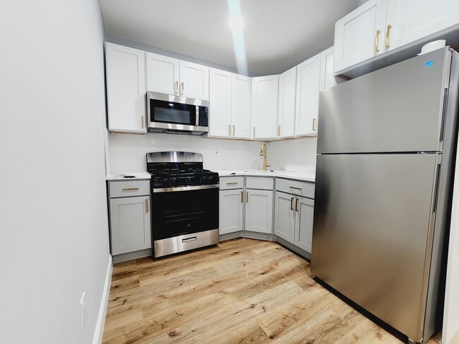 42 Stevens Ave, Unit 2