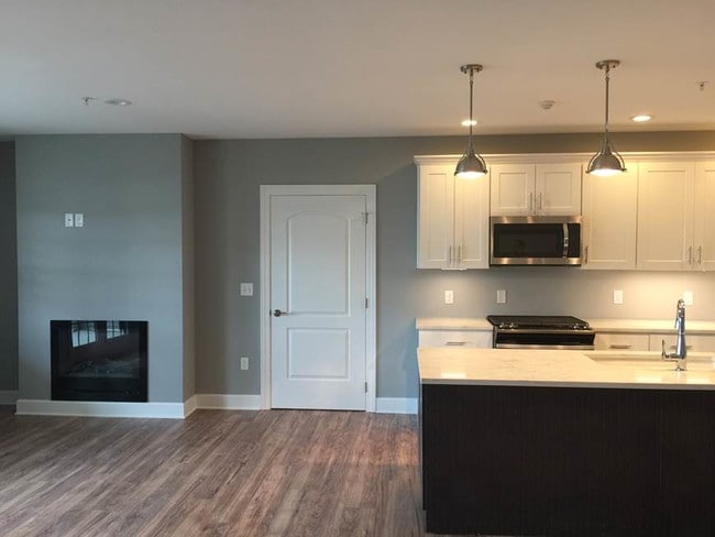 The Abbey Apartments & Townhomes in East Amherst, NY - Foto de edificio - Building Photo