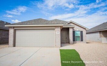 2105 Kirksey Ave in Lubbock, TX - Foto de edificio - Building Photo