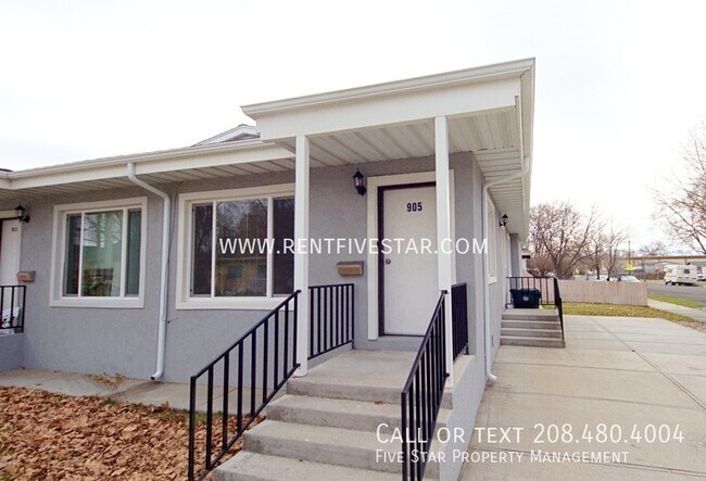 property at 905 E Bridger St