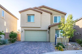 3187 Mossfield Ave in Henderson, NV - Foto de edificio - Building Photo