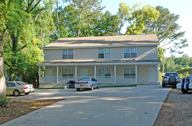 White Drive Villas in Tallahassee, FL - Foto de edificio - Building Photo