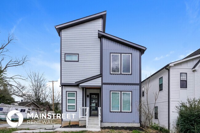 property at 2142 Oakland St