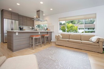 38 Paseo Way in Larkspur, CA - Building Photo - Building Photo