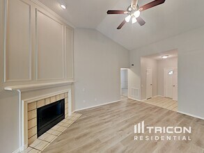 2601 Country Creek Ln in Fort Worth, TX - Building Photo - Building Photo