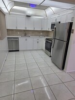13250 SW 4th Ct in Pembroke Pines, FL - Building Photo