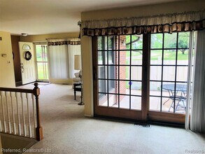 40586 Newport Dr in Plymouth, MI - Building Photo - Building Photo