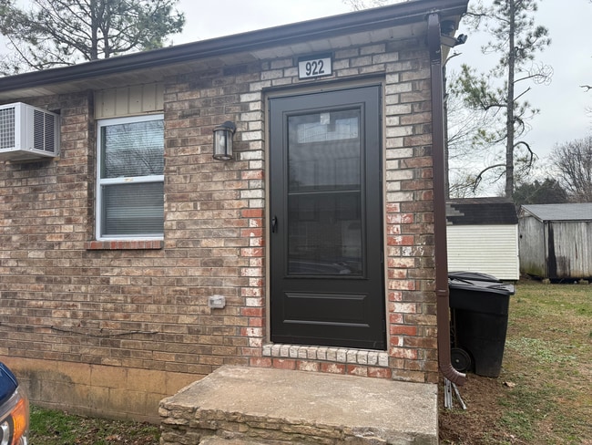 property at 922 Hastings St