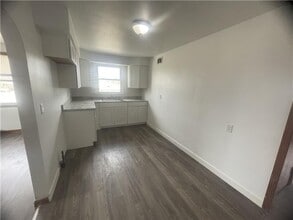 160 Fernwood Rd in Wintersville, OH - Building Photo - Building Photo