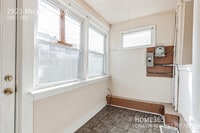 2923 Miles Ave photo'