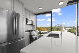 Grand 340 in Atlanta, GA - Foto de edificio - Building Photo