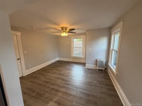 18 Edgewood St in White Plains, NY - Building Photo - Building Photo