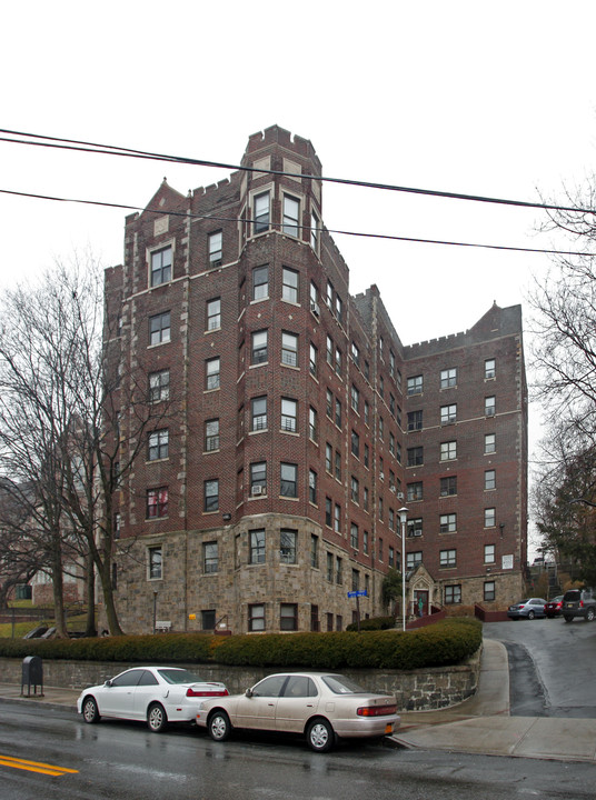 Broadway Terrace Apartments in Yonkers, NY - Building Photo