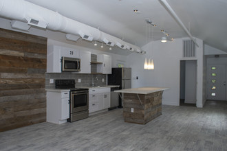 3001 W 4th St in Reno, NV - Building Photo - Interior Photo