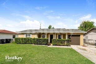 924 Brockway Ave in Orlando, FL - Building Photo