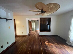 94 Wildwood Dr in Lynchburg, VA - Foto de edificio - Building Photo