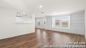 13719 Redtail Lndg in San Antonio, TX - Building Photo - Building Photo