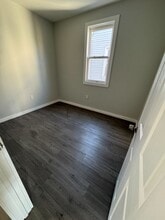 182 Brookdale Ave, Unit 3 in Newark, NJ - Foto de edificio - Building Photo