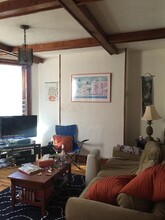 174 Saint Alphonsus St, Unit 1 in Boston, MA - Foto de edificio - Building Photo