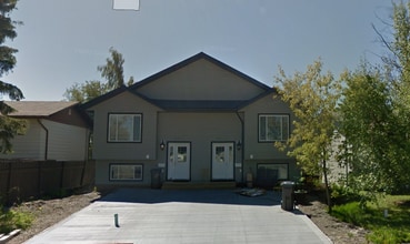 9111-B-9101 101 Ave in Fort St John, BC - Building Photo - Building Photo
