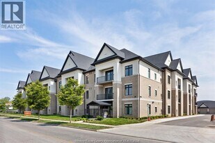 1855 Wyoming Ave in Lasalle, ON - Building Photo